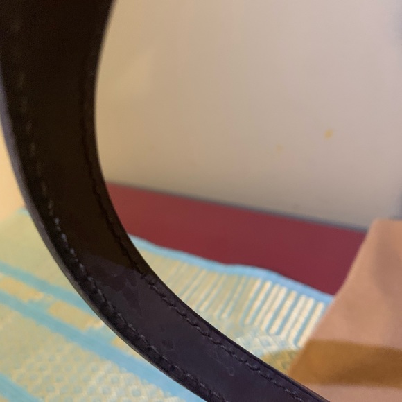 Authentic Louis Vuitton Papillon 26 in Damier - Picture 11 of 15